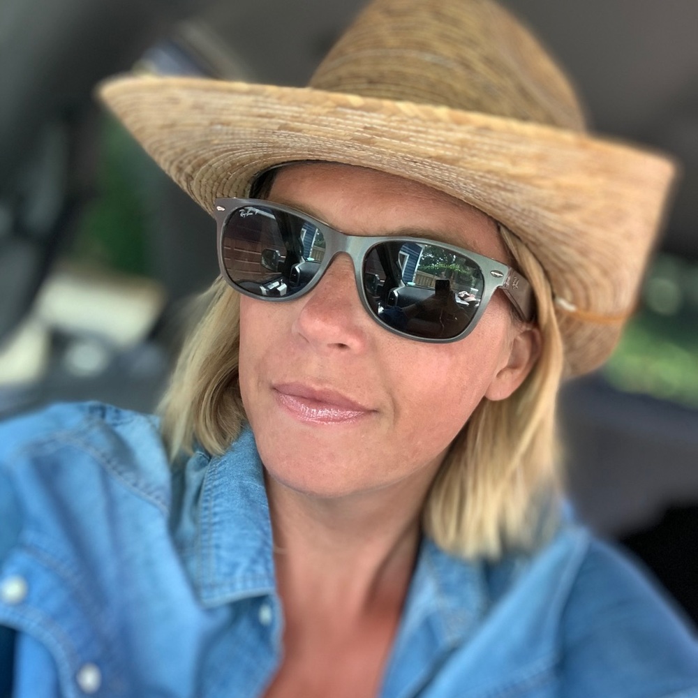 Meet your Posher, Nicole